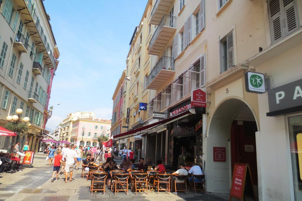 Intérieurs-cour